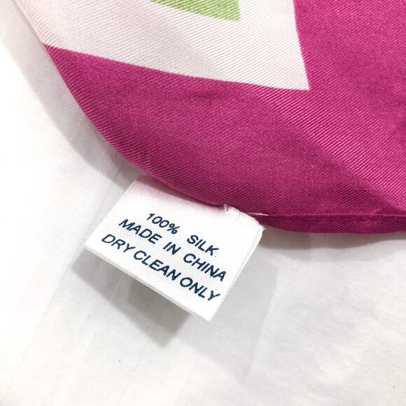 Lilly Pulitzer 100% Silk Pink Butterly Scarf - Picture 4 of 7